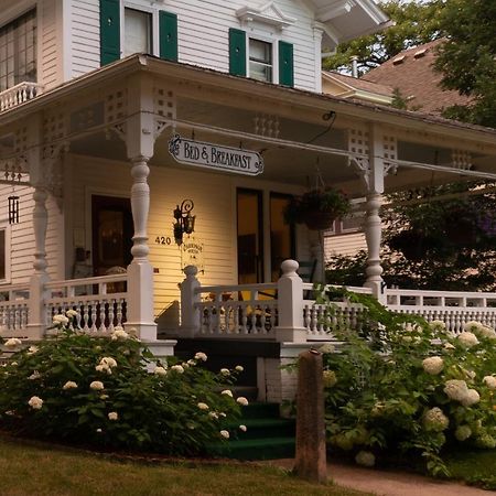 وينونا Carriage House Bed & Breakfast المظهر الخارجي الصورة