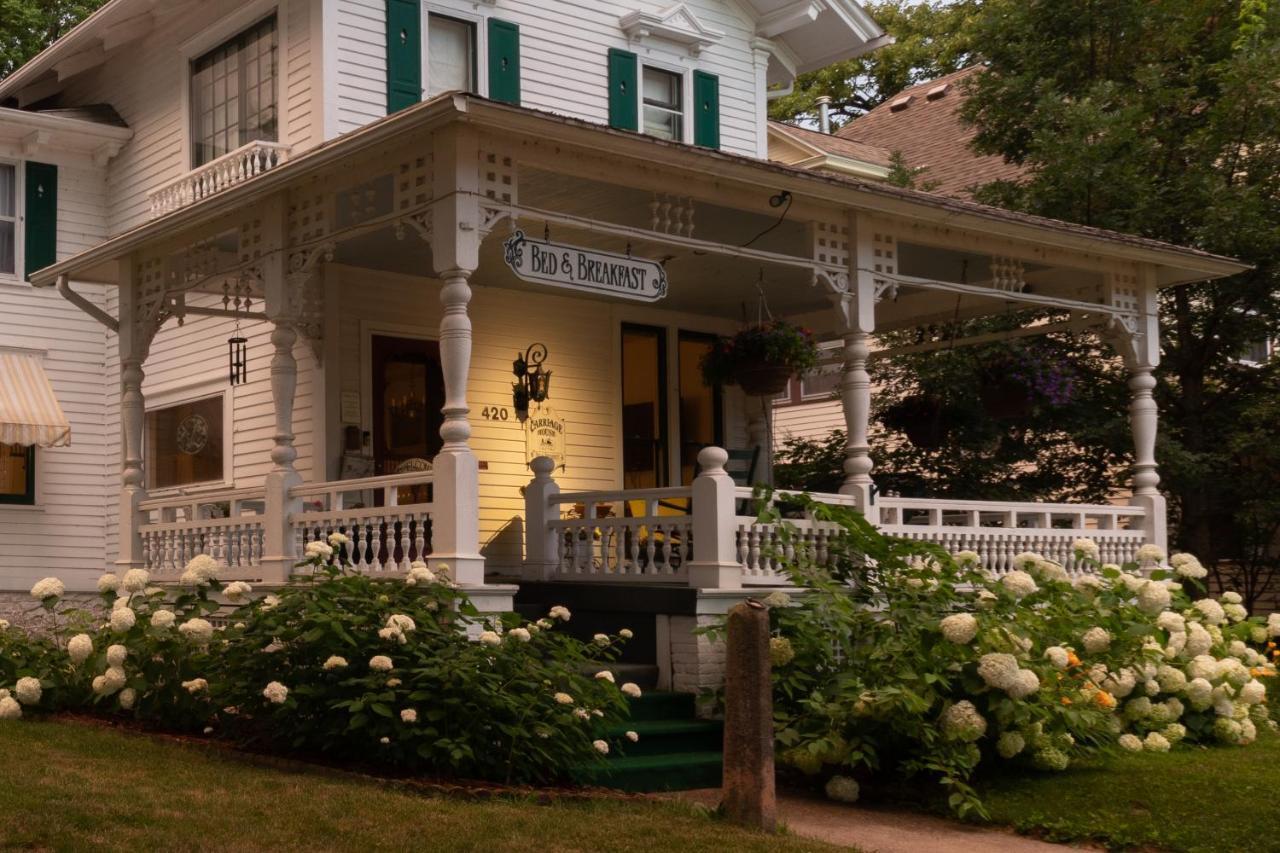 وينونا Carriage House Bed & Breakfast المظهر الخارجي الصورة