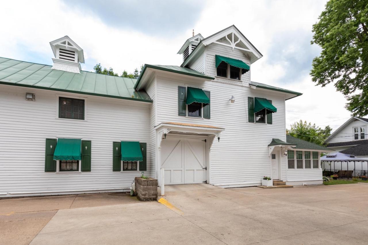 وينونا Carriage House Bed & Breakfast المظهر الخارجي الصورة