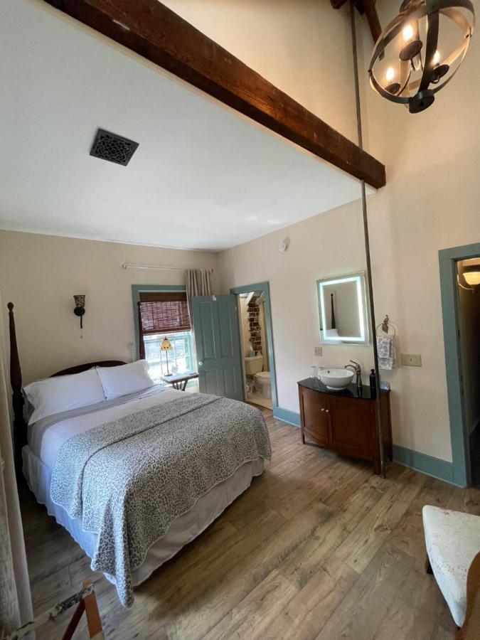 وينونا Carriage House Bed & Breakfast المظهر الخارجي الصورة