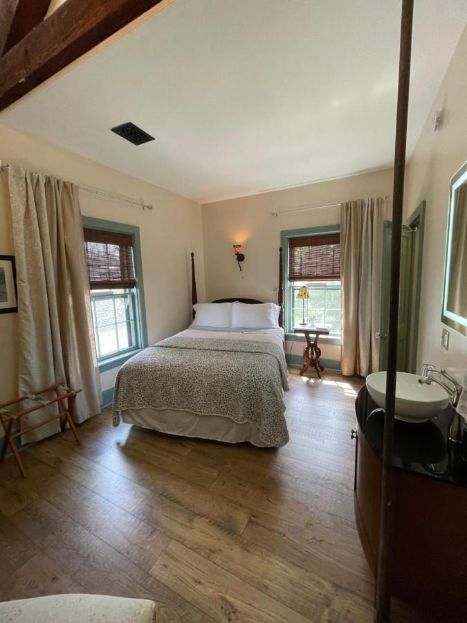 وينونا Carriage House Bed & Breakfast المظهر الخارجي الصورة