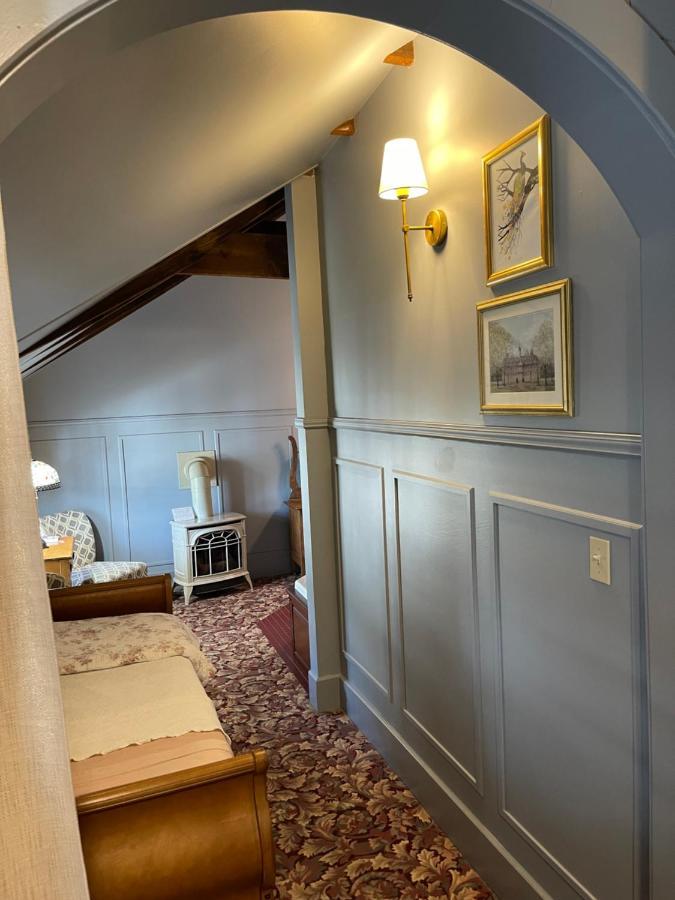 وينونا Carriage House Bed & Breakfast المظهر الخارجي الصورة