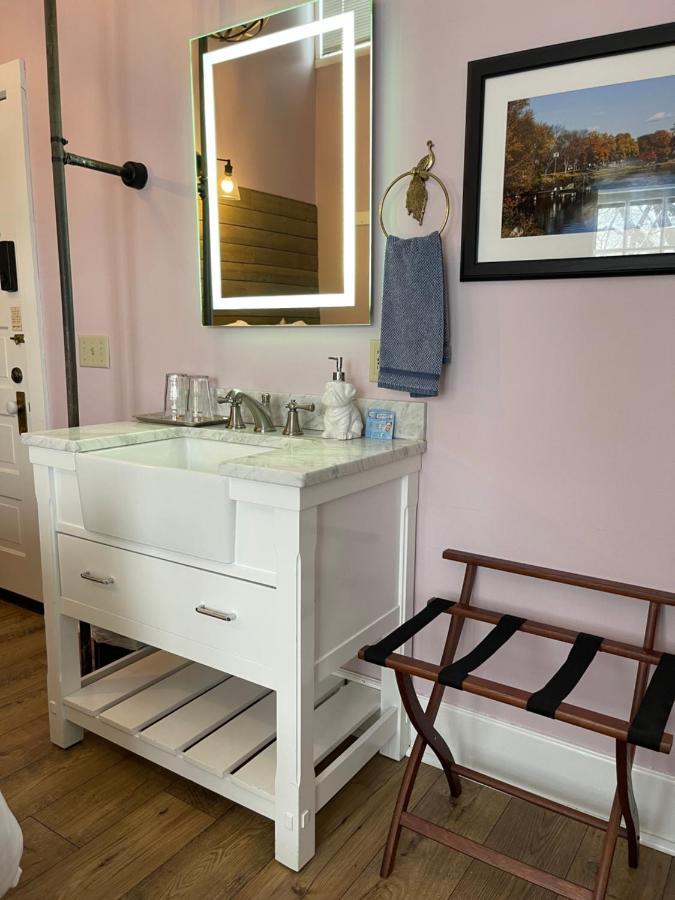 وينونا Carriage House Bed & Breakfast المظهر الخارجي الصورة