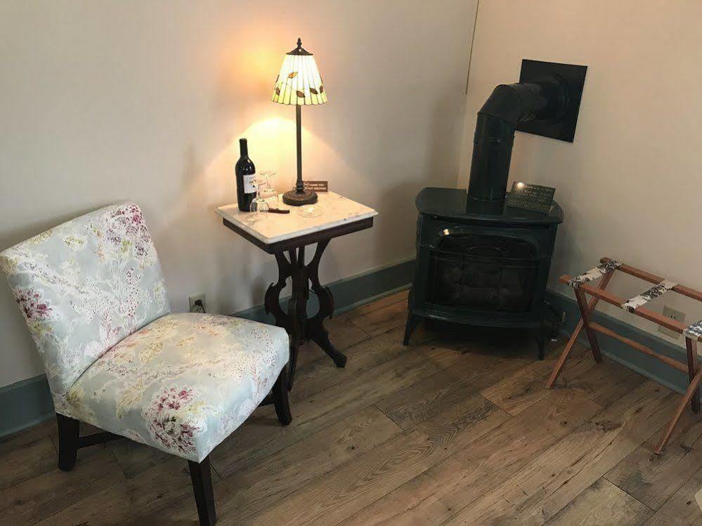 وينونا Carriage House Bed & Breakfast المظهر الخارجي الصورة