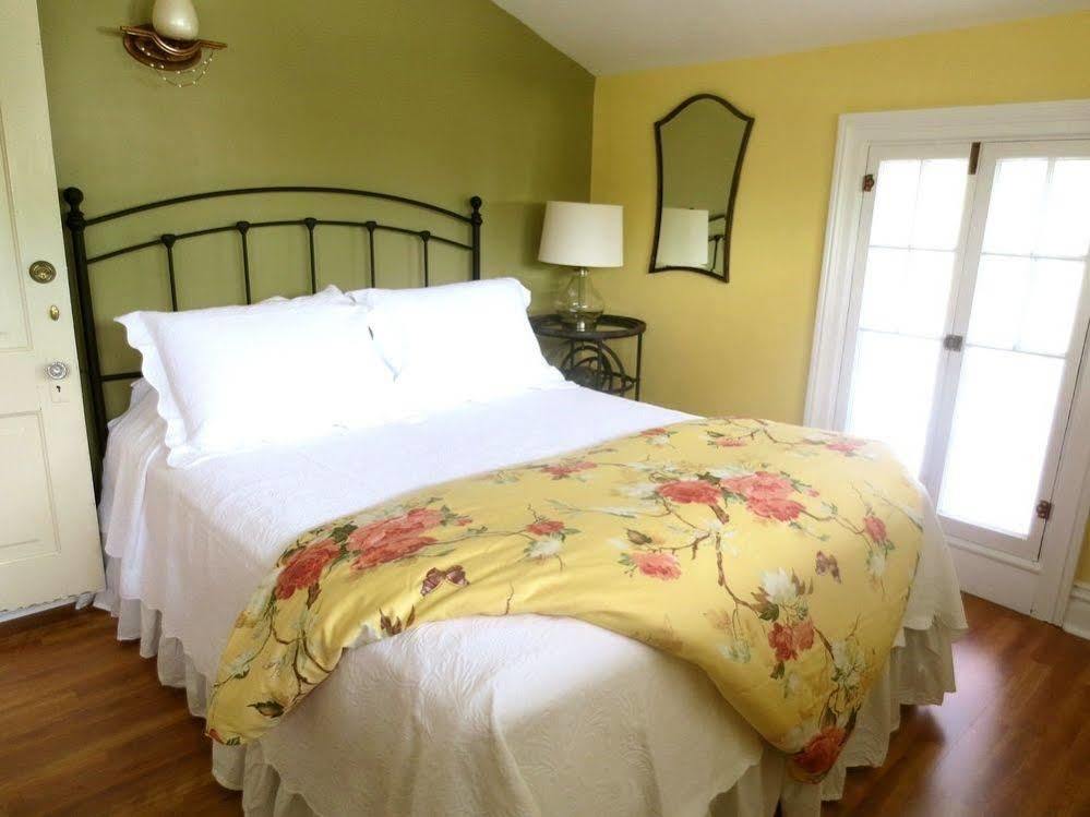 وينونا Carriage House Bed & Breakfast المظهر الخارجي الصورة