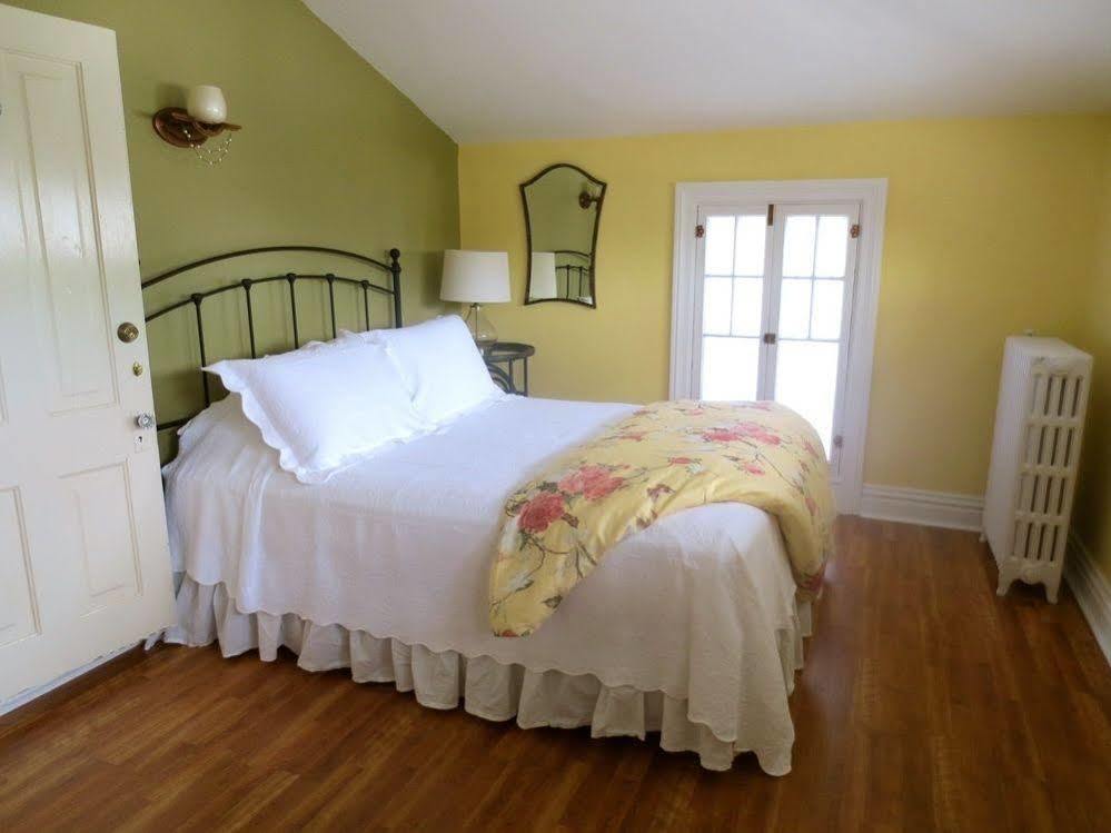 وينونا Carriage House Bed & Breakfast المظهر الخارجي الصورة
