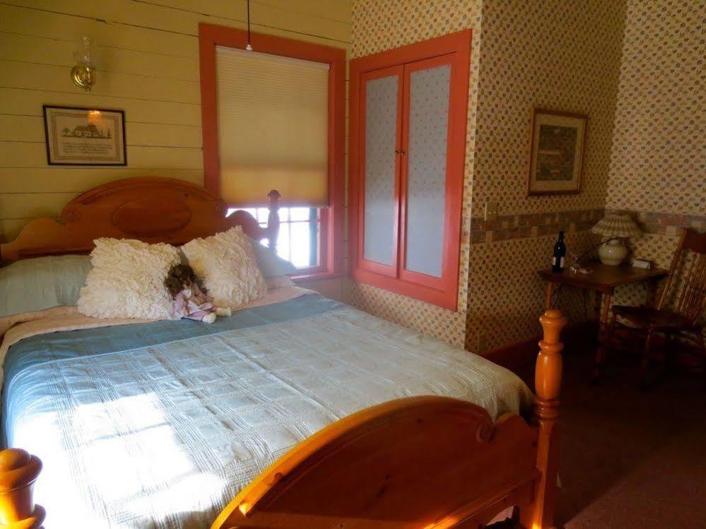 وينونا Carriage House Bed & Breakfast المظهر الخارجي الصورة