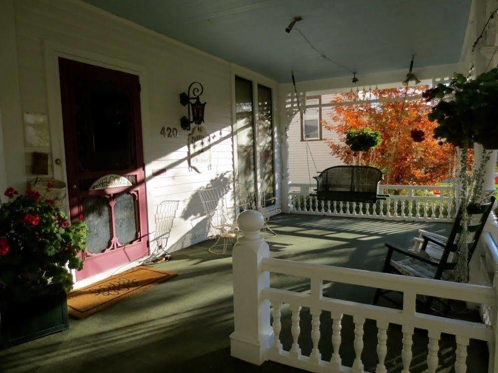 وينونا Carriage House Bed & Breakfast المظهر الخارجي الصورة